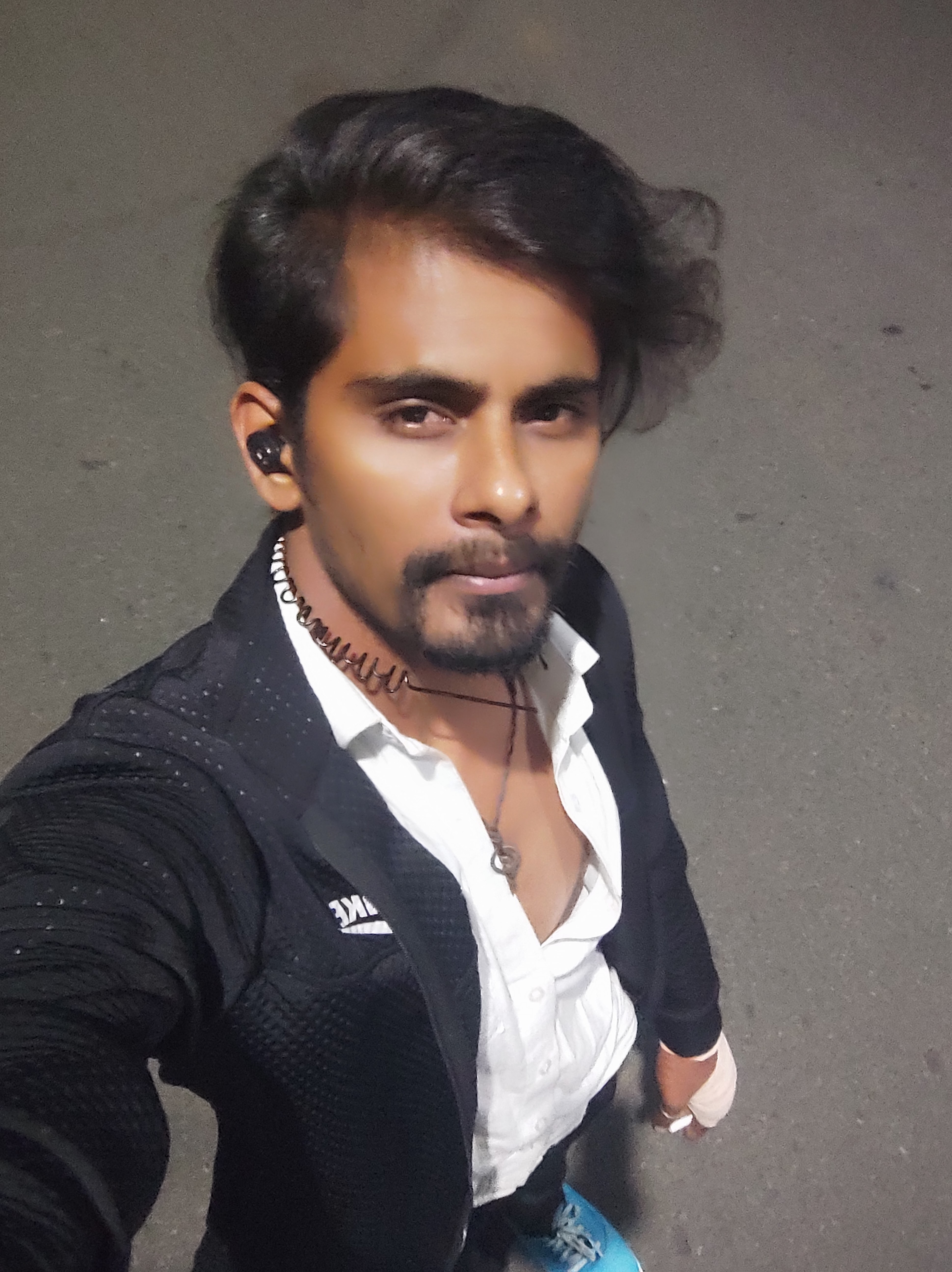 Anirudh , 29 , India